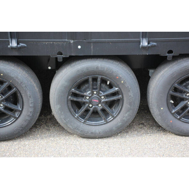 BW Trailers 02T-48213245