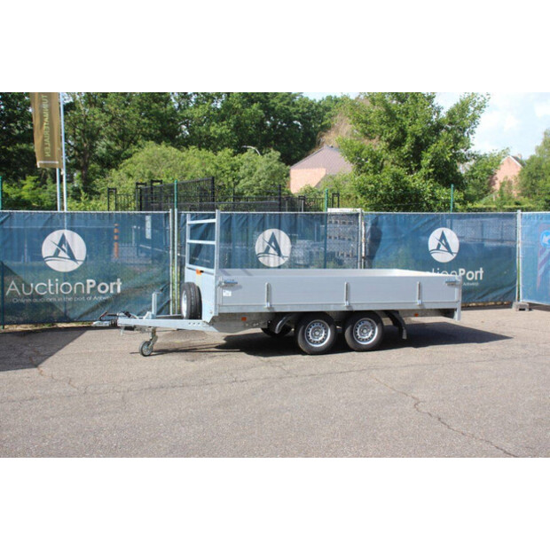 BW Trailers 02T-48213254