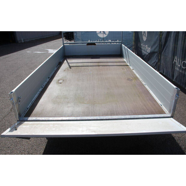 BW Trailers 02T-48213271