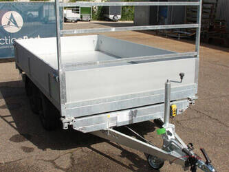 bw-trailers-02t-1468707-48213279