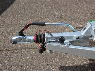 bw-trailers-02t-1468707-48213283