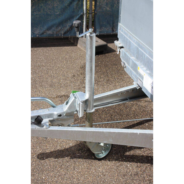 BW Trailers 02T-48213284