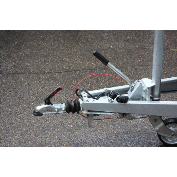 BW Trailers 02T-48213312