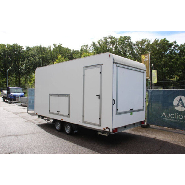 BW Trailers 02T-48213326