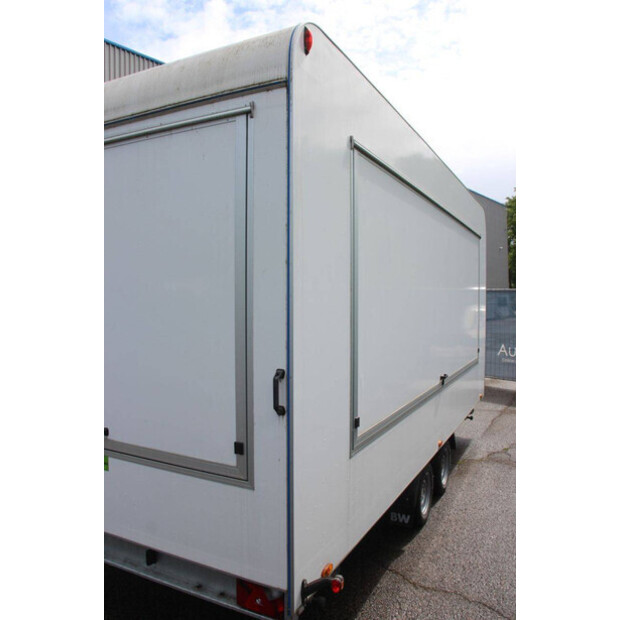BW Trailers 02T-48213328