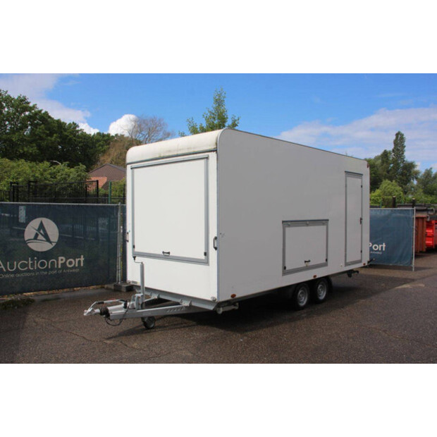BW Trailers 02T-48213331