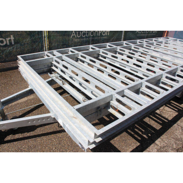 BW Trailers 02T-48213354