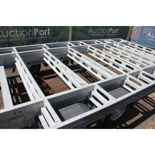 BW Trailers 02T-48213356