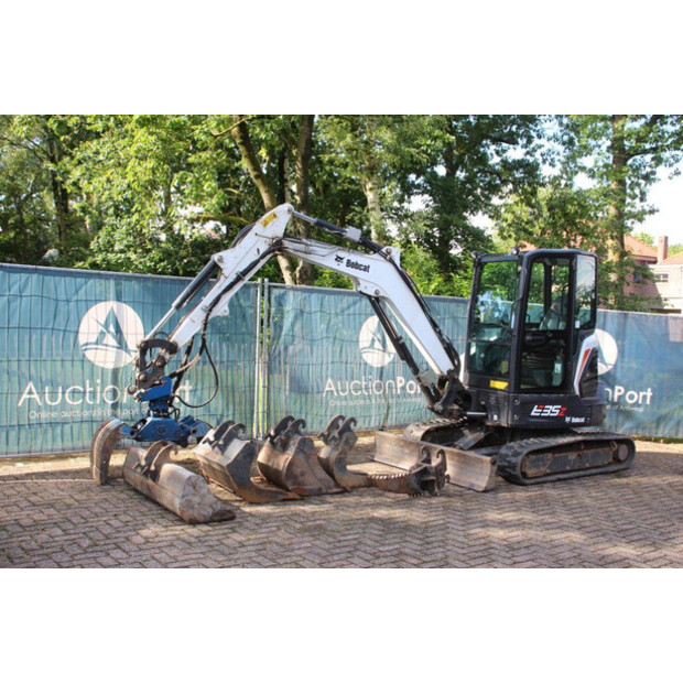 2022 بوبكات E35Z-48213480