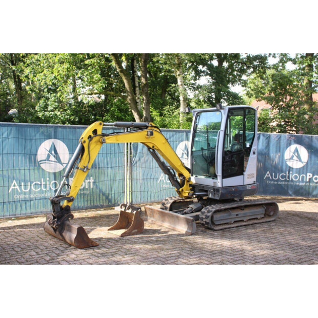 2020 Neuson EZ26-48213529