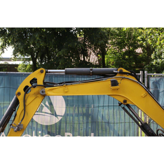 2020 Neuson EZ26-48213532
