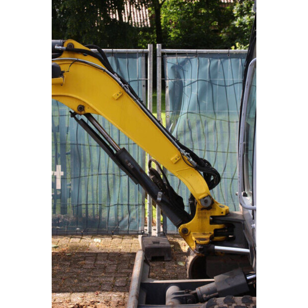 2020 Neuson EZ26-48213533
