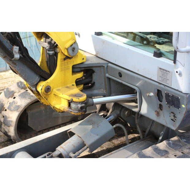 2020 Neuson EZ26-48213535