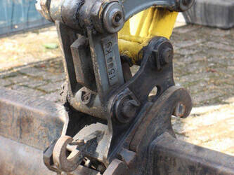 2020-neuson-ez26-48213543