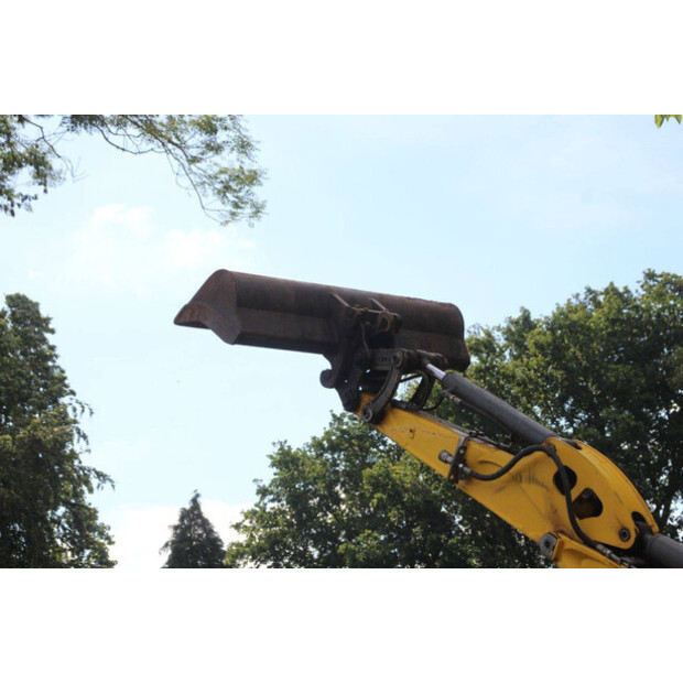 2020 Neuson EZ26-48213563