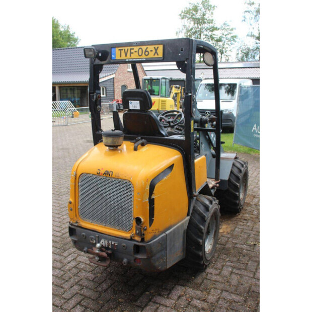 2011 جاينت V452T-48213568