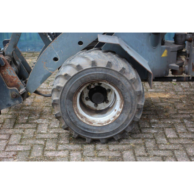 2011 جاينت V452T-48213576