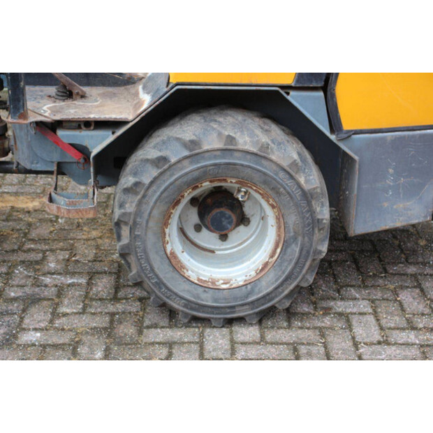 2011 جاينت V452T-48213577