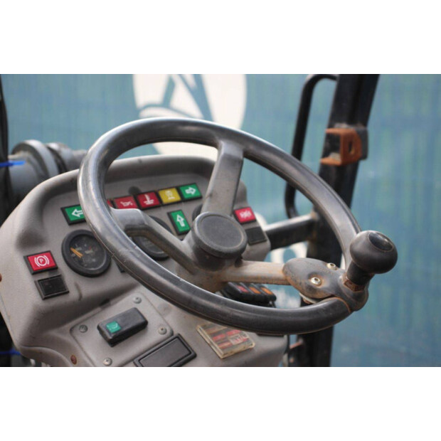 2011 جاينت V452T-48213587