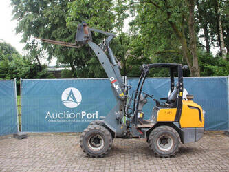 2011-giant-v452t-1468716-48213593