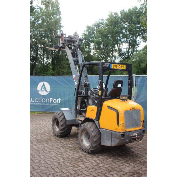 2011 جاينت V452T-48213594
