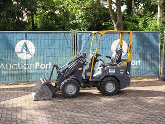 صورة ل Eurotrac 800/W10 للبيع في بلجيكا