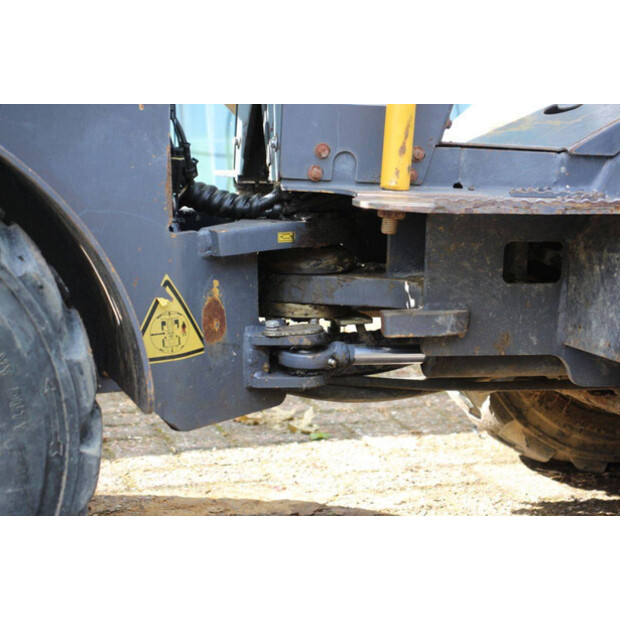 Eurotrac 800/W10-48213607