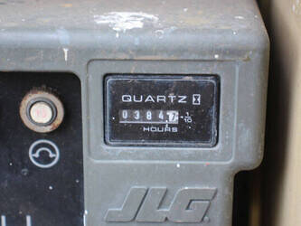 2012-jlg-2630es-1468719-48213676