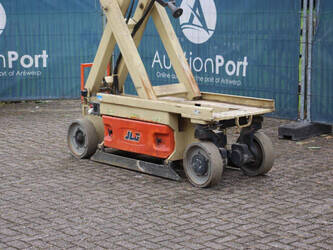 2012-jlg-2630es-1468719-48213690