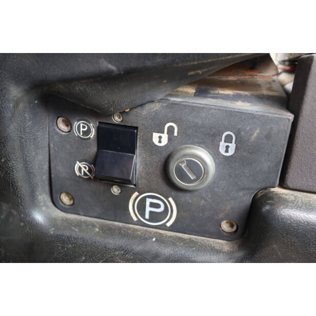 Caterpillar D5M LGP-48213979