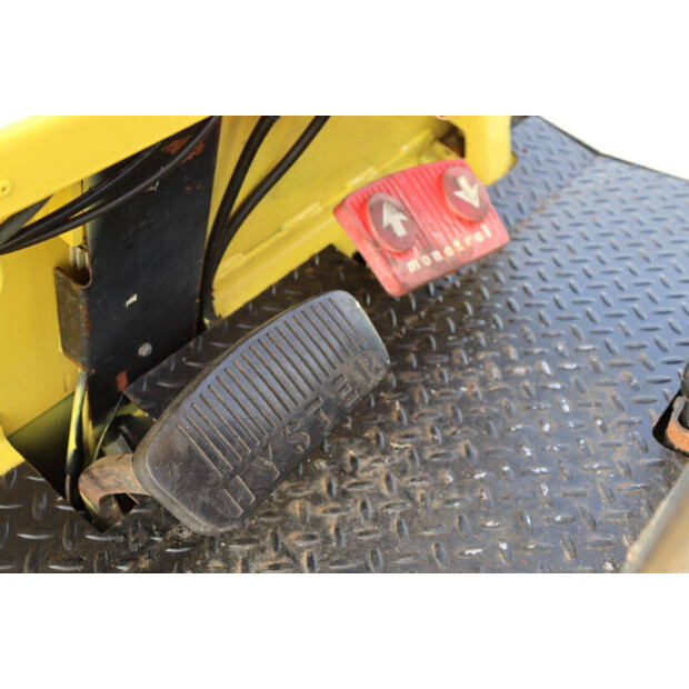2011 Hyster E4.00XL-48215131