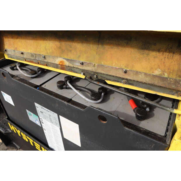 2011 Hyster E4.00XL-48215137