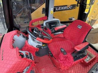 2024-caterpillar-444-48215557