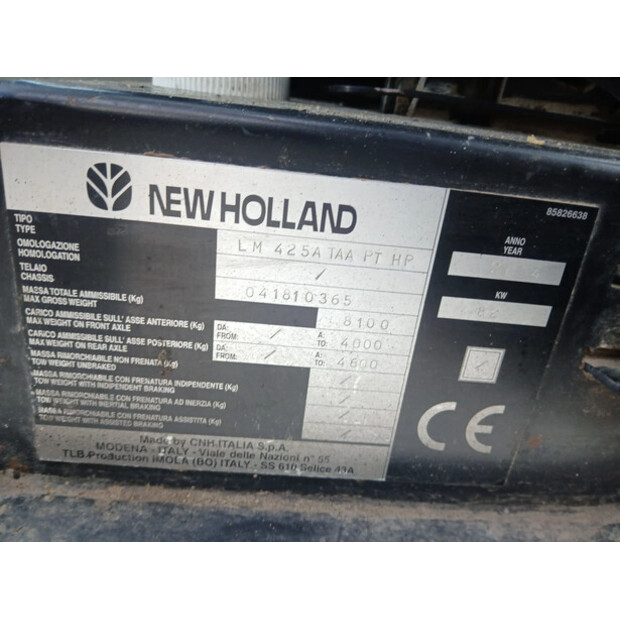 2004 New Holland LM425-48215762