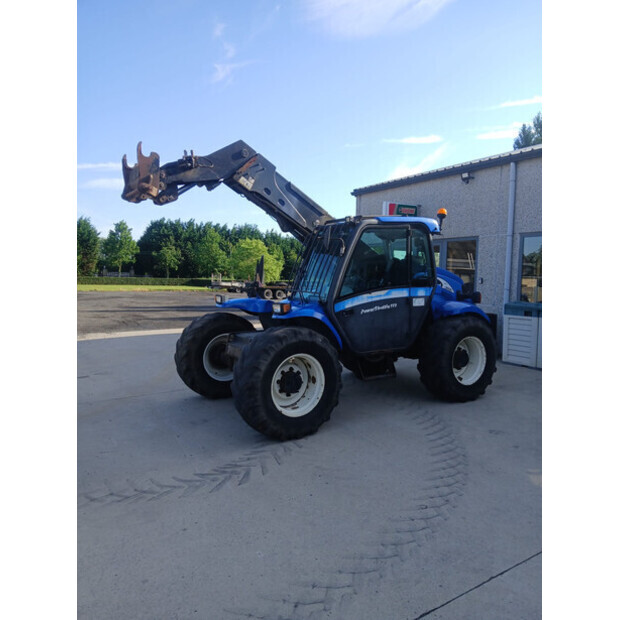 2004 New Holland LM425-48215764