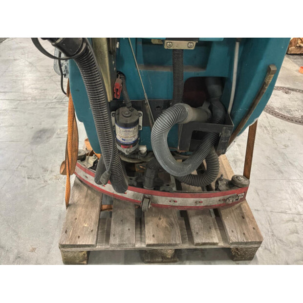 2010 TENNANT M54005063-48215954