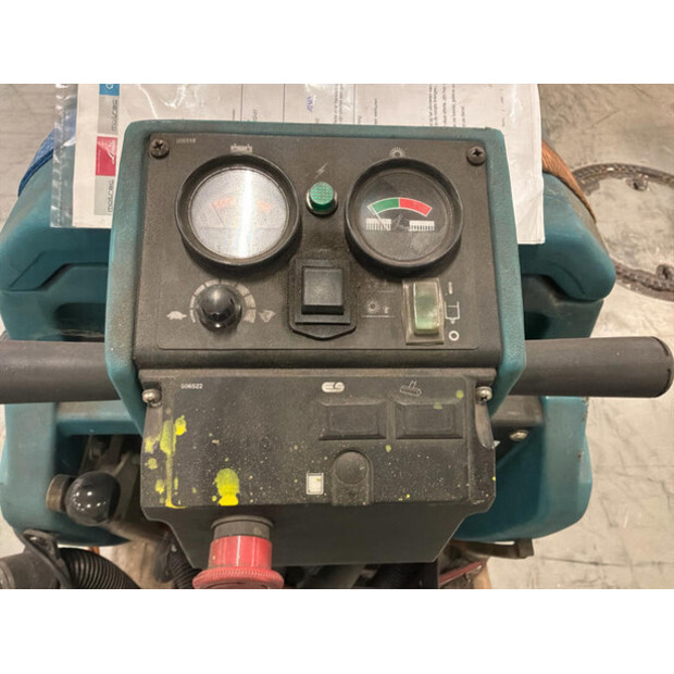 2010 TENNANT M54005063-48215955