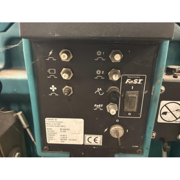 2010 TENNANT M54005063-48215956