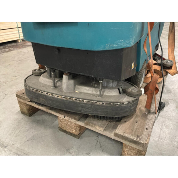 2010 TENNANT M54005063-48215958