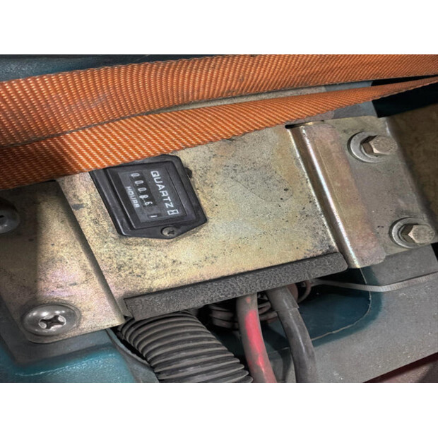 2010 TENNANT M54005063-48215961