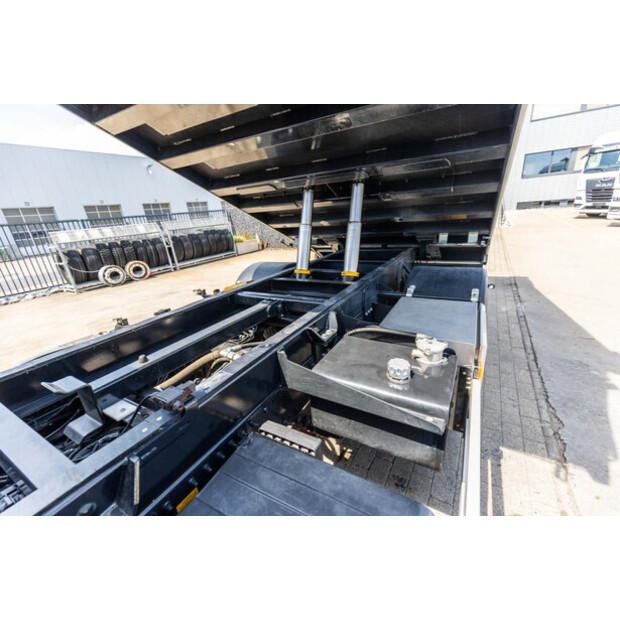 2020 MAN TGL 12.220BL-48216304