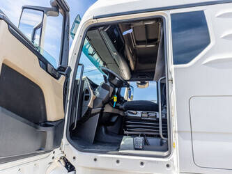 2020-man-tgx-18-470-1468801-48216345