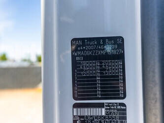 2020-man-tgx-18-470-1468801-48216356