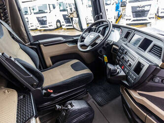2020-man-tgx-18-470-1468802-48216382