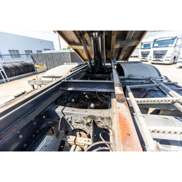 2014 رينو Lander 380-48216426