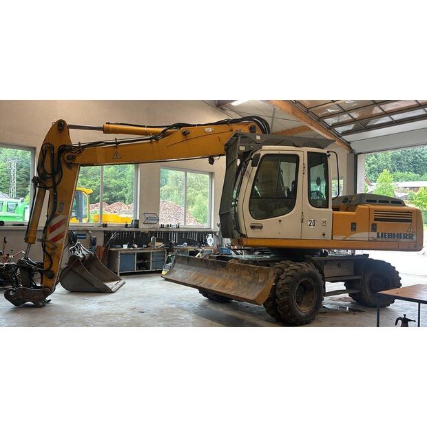 2005 Liebherr A904C-48224346