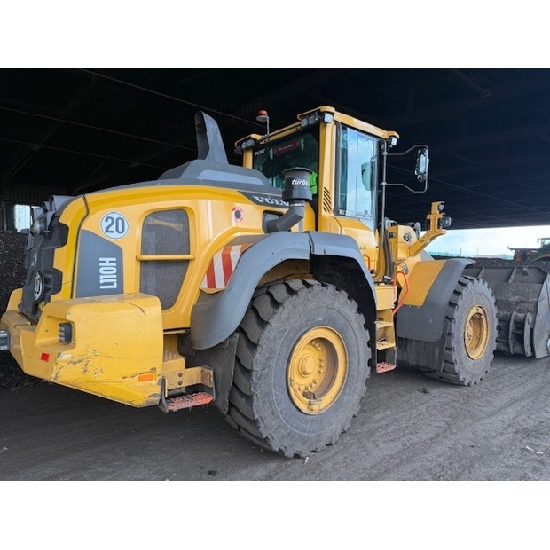 2022 Volvo L110H-48224386