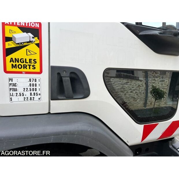 2015 Renault D WIDE-48228138