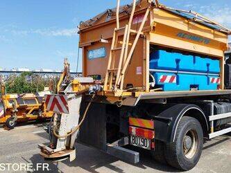 2012-mercedes-benz-1833-1468291-48228338