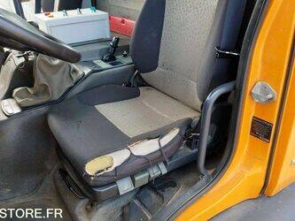 2010-renault-kerax-1468293-48228401